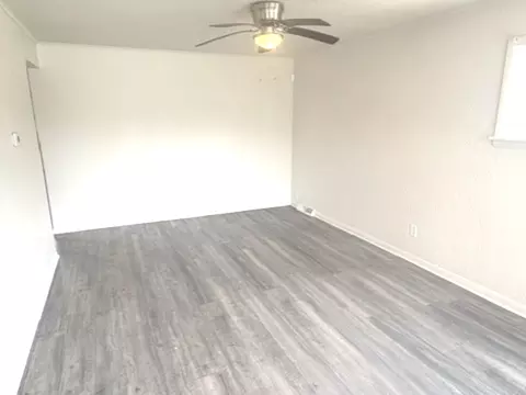 Living - 715 E 155th Ct, Phoenix, IL 60426 photo 1 of 2