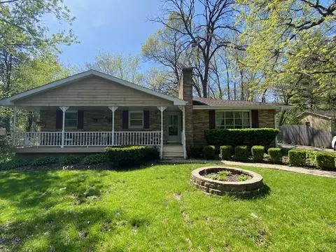 2924 Forest Ln, Waukegan, IL 60087