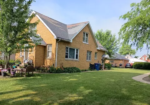 1208 Wadsworth Ave, North Chicago, IL 60064