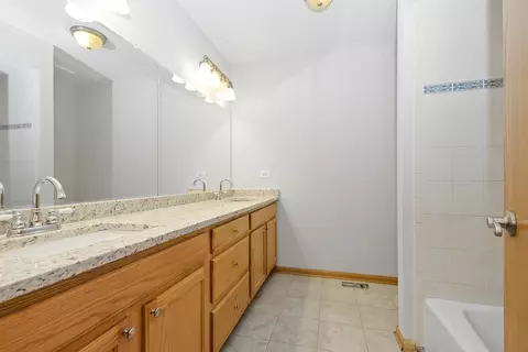 Bath - 7251 S Ferdinand Ave, Bridgeview, IL 60455 photo 2 of 4