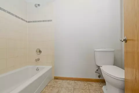 Bath - 7251 S Ferdinand Ave, Bridgeview, IL 60455 photo 4 of 4