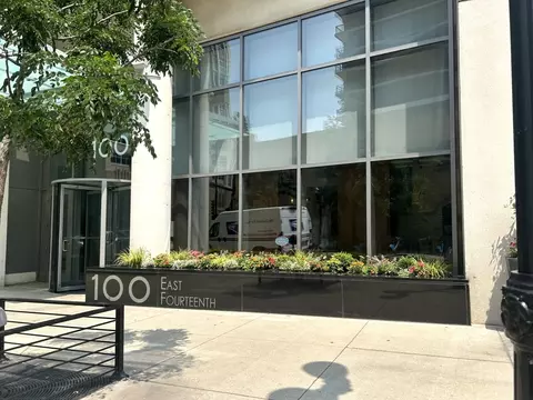 100 E 14th St #2203, Chicago, IL 60605