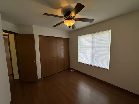 Bedroom - 1165 Sawmill Ln, Algonquin, IL 60102 photo 4 of 4
