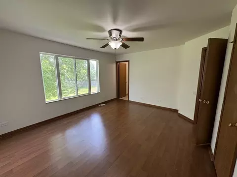 Bedroom - 1165 Sawmill Ln, Algonquin, IL 60102 photo 2 of 4