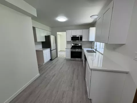 Kitchen - 1165 Sawmill Ln, Algonquin, IL 60102 photo 1 of 1