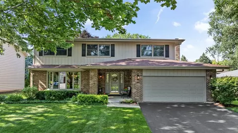886 W Kathleen Ln, Palatine, IL 60067