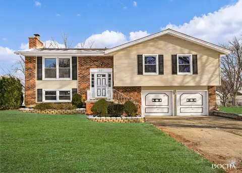 331 Alden Ln, Schaumburg, IL 60194