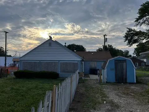 1306 Janssen St, Pekin, IL 61554