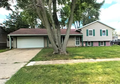 2106 E Vermont Ave, Urbana, IL 61802