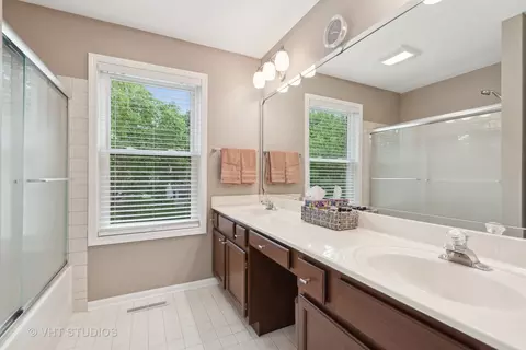 Bath - 59 Mohawk St, Cary, IL 60013 photo 2 of 2