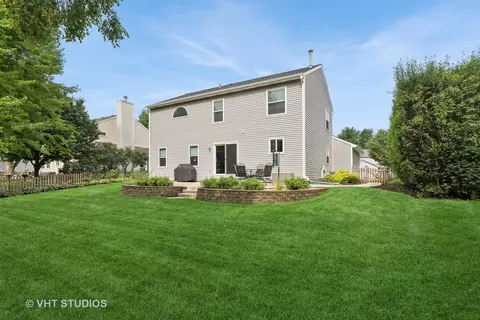 Exterior - 59 Mohawk St, Cary, IL 60013 photo 4 of 6