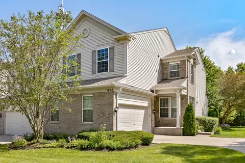 1493 Yellowstone Dr, Streamwood, IL 60107