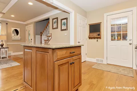 Entry Way - 3713 Maple Ave, Mchenry, IL 60050 photo 1 of 3