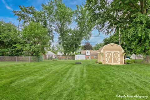 Exterior - 3713 Maple Ave, Mchenry, IL 60050 photo 3 of 7