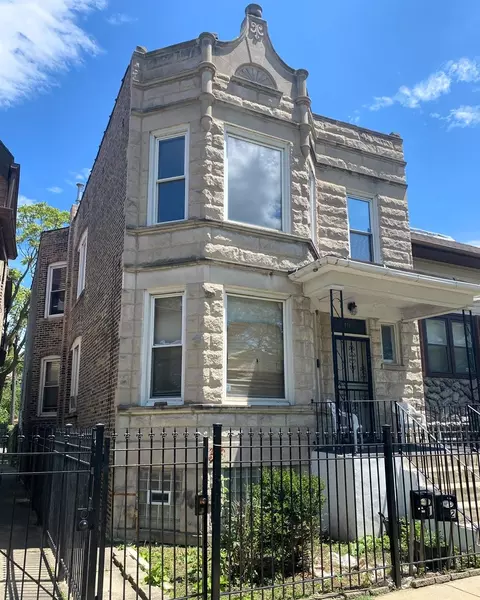 711 S Tripp Ave, Chicago, IL 60624