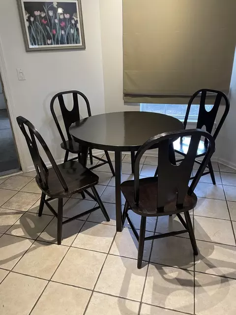 Dining - 12 Arbordale Ct, Algonquin, IL 60102 photo 1 of 2