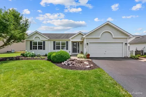 4609 Southhampton Dr, Island Lake, IL 60042