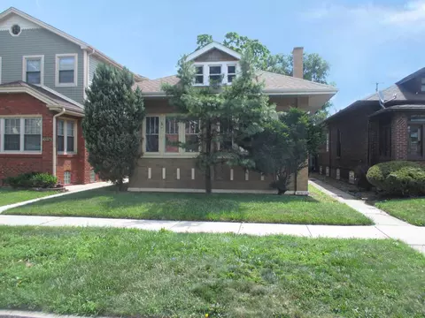 7353 S Bennett Ave, Chicago, IL 60649