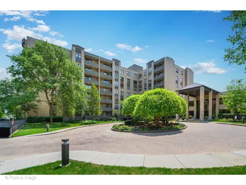 4545 W Touhy Ave #702, Lincolnwood, IL 60712