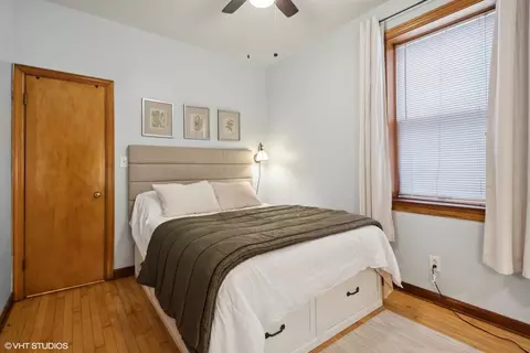 Bedroom - 842 W 33rd St, Chicago, IL 60608 photo 1 of 5