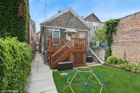 Exterior - 842 W 33rd St, Chicago, IL 60608 photo 7 of 7