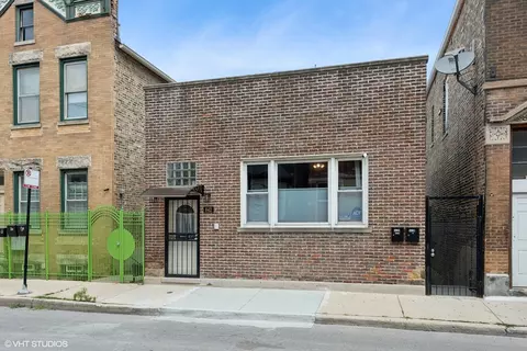 842 W 33rd St, Chicago, IL 60608