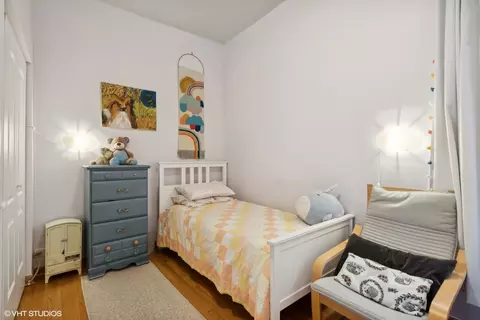 Bedroom - 842 W 33rd St, Chicago, IL 60608 photo 3 of 5