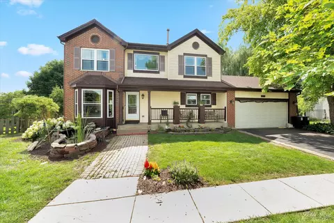 4020 Springlake Ct, Lake In The Hills, IL 60156