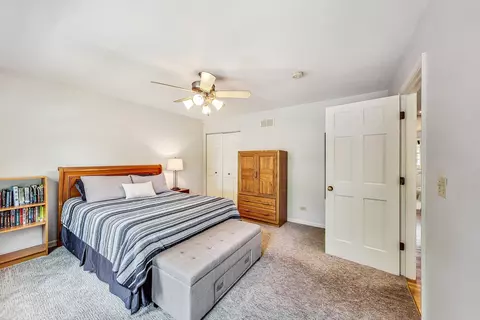 104 E 14th Ave, Naperville, IL 60563 photo 29
