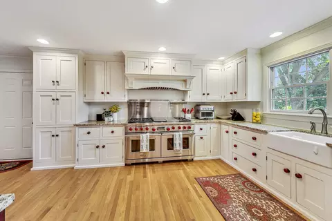 104 E 14th Ave, Naperville, IL 60563 photo 5