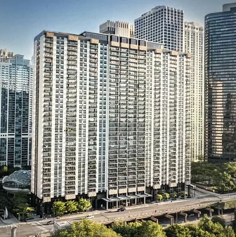 400 E Randolph St #1206, Chicago, IL 60601