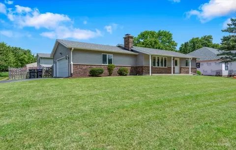 1306 May Ave, Mchenry, IL 60051 photo 3