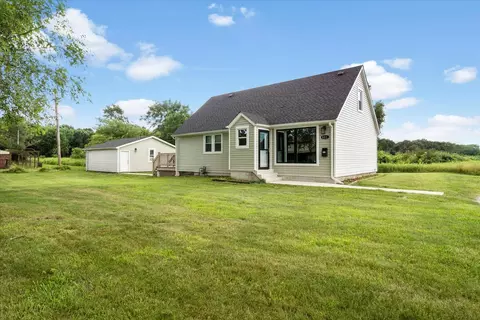 801 156th Pl, Calumet City, IL 60409