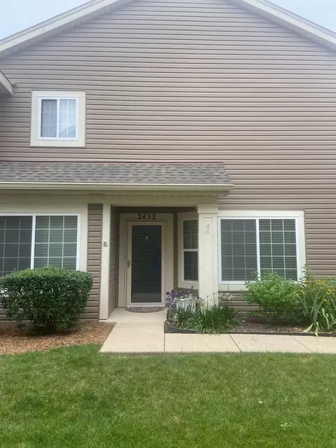 2432 Wilton Ln, Aurora, IL 60502