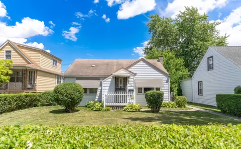4935 S Lotus Ave, Chicago, IL 60638