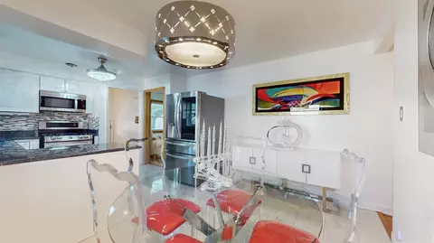 Dining - 1907 E 93rd St, Chicago, IL 60617 photo 2 of 3