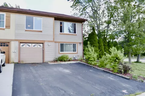 1873 Whaler Ln, Hanover Park, IL 60133