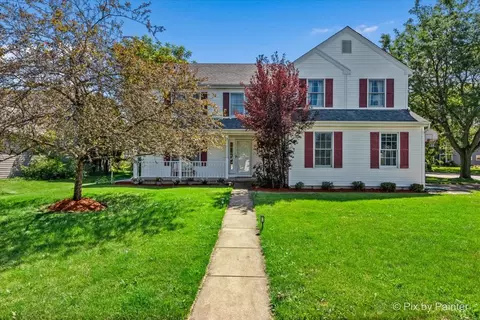 533 Lexington Dr, Geneva, IL 60134