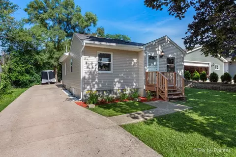 1531 Brentwood Dr, Round Lake Beach, IL 60073