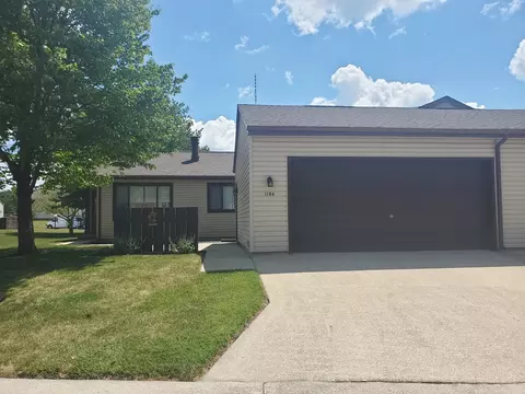 1104 Laura Dr #1104, Champaign, IL 61822