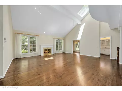 Living - 12 E Old Mill Ln, Burr Ridge, IL 60527 photo 5 of 5
