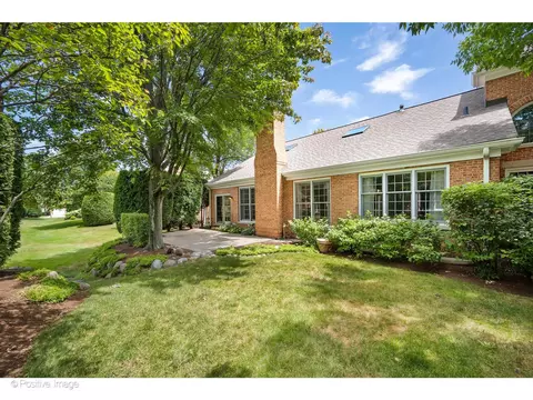 Exterior - 12 E Old Mill Ln, Burr Ridge, IL 60527 photo 2 of 5