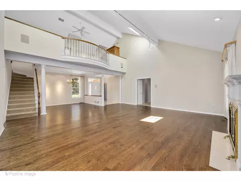 Living - 12 E Old Mill Ln, Burr Ridge, IL 60527 photo 4 of 5