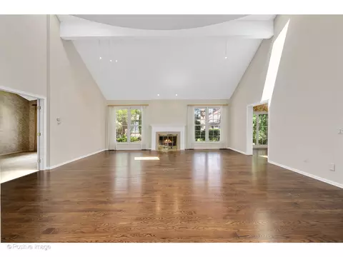 Living - 12 E Old Mill Ln, Burr Ridge, IL 60527 photo 2 of 5
