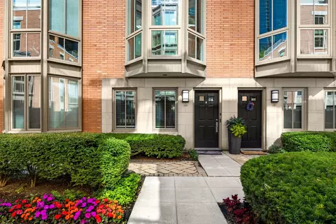 430 E North Water St #E, Chicago, IL 60611