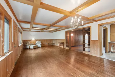 Living - 2063 Cedar St, Des Plaines, IL 60018 photo 4 of 6