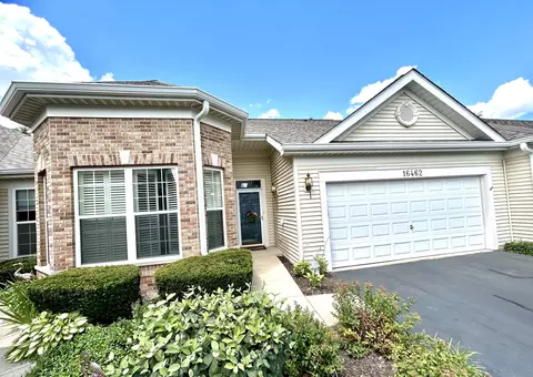 16462 Buckner Pond Way, Crest Hill, IL 60403
