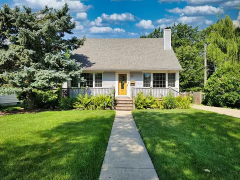 620 Hammerschmidt Ave, Lombard, IL 60148