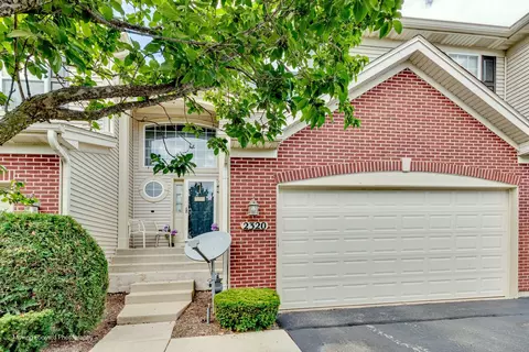 2320 Stonegate Rd, Algonquin, IL 60102 photo 1