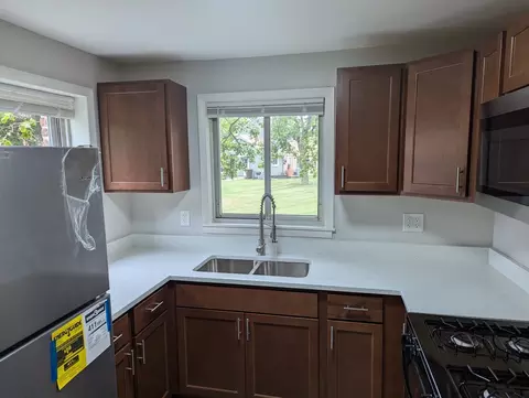 8 Michael Rd, Park Forest, IL 60466 photo 5